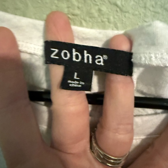 Zobha White Floral Tank Top - Picture 2 of 4